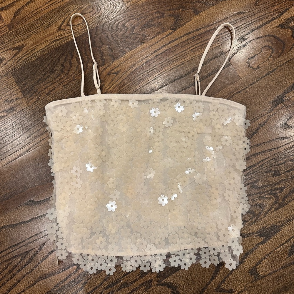 ASTR The Label White Flower Sequin Top